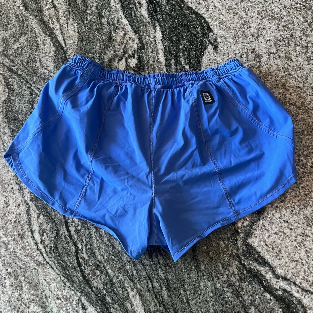 JOLYN Doyle Shorts in Periwinkle in Medium🩵